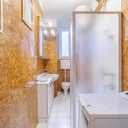 Old Fashion With Balcony